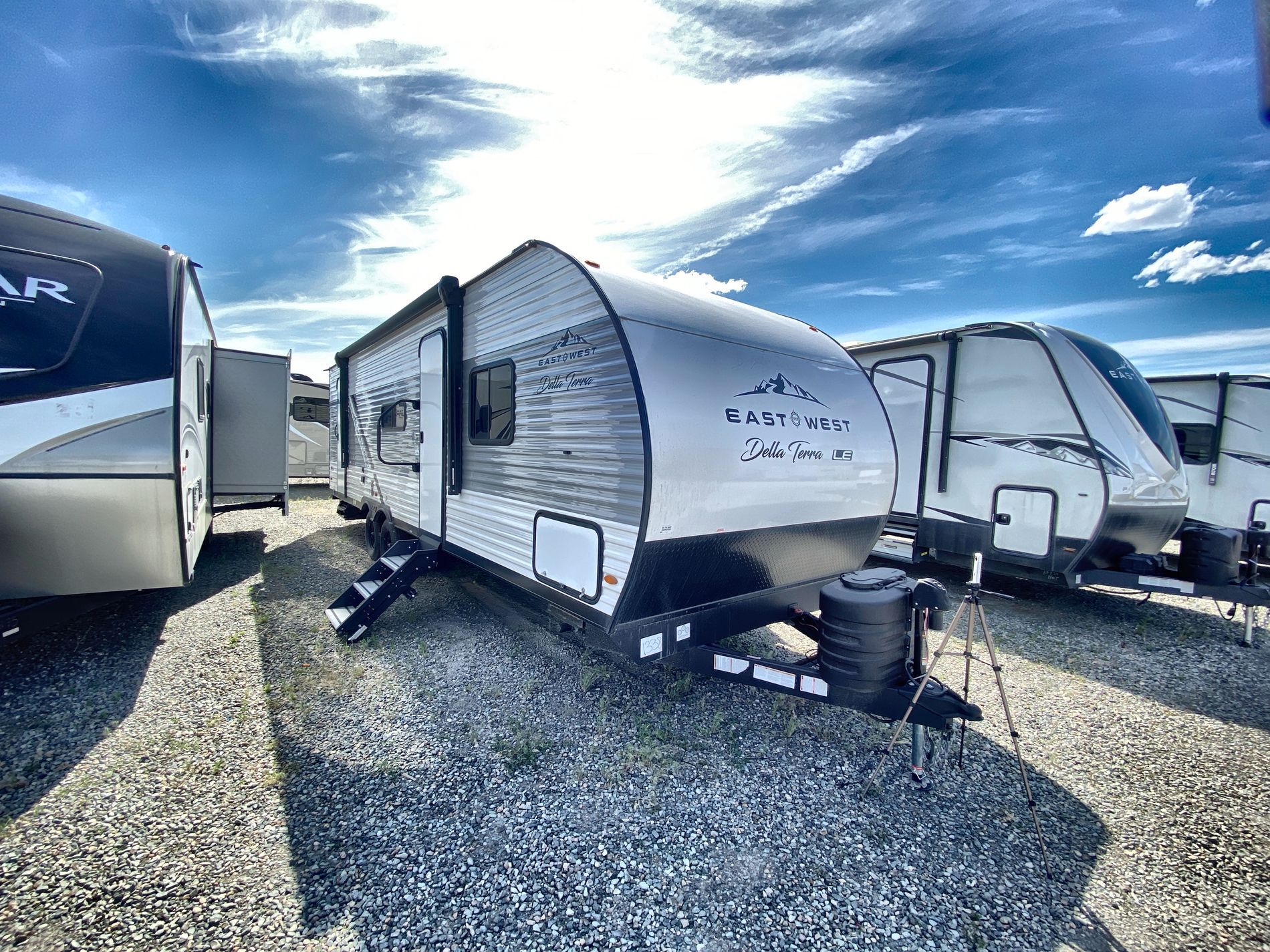 2024 EAST TO WEST RV DELLA TERRA 255BHLE, , hi-res image number 0