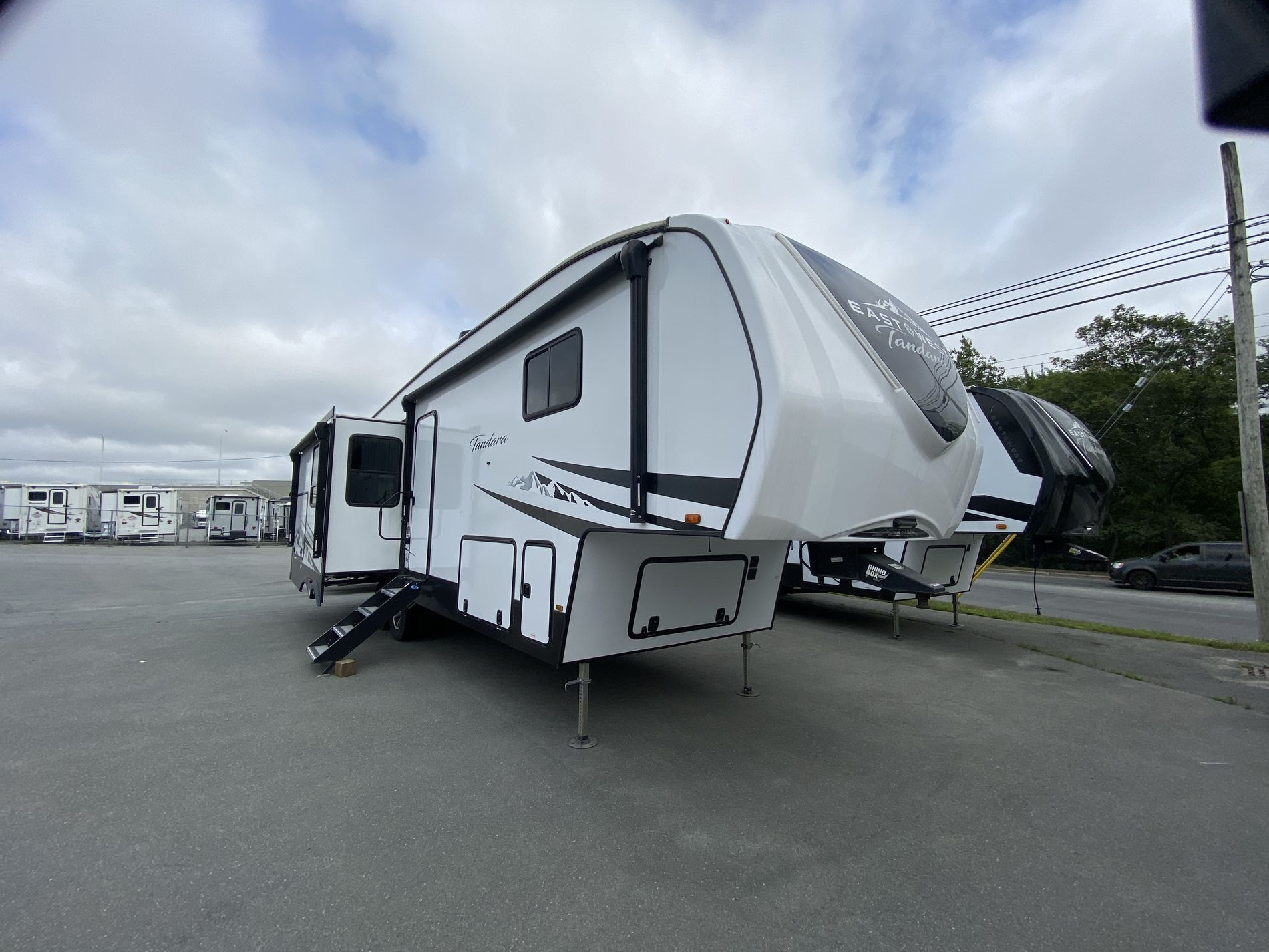 2023 EAST TO WEST RV TANDARA 321RL-OK