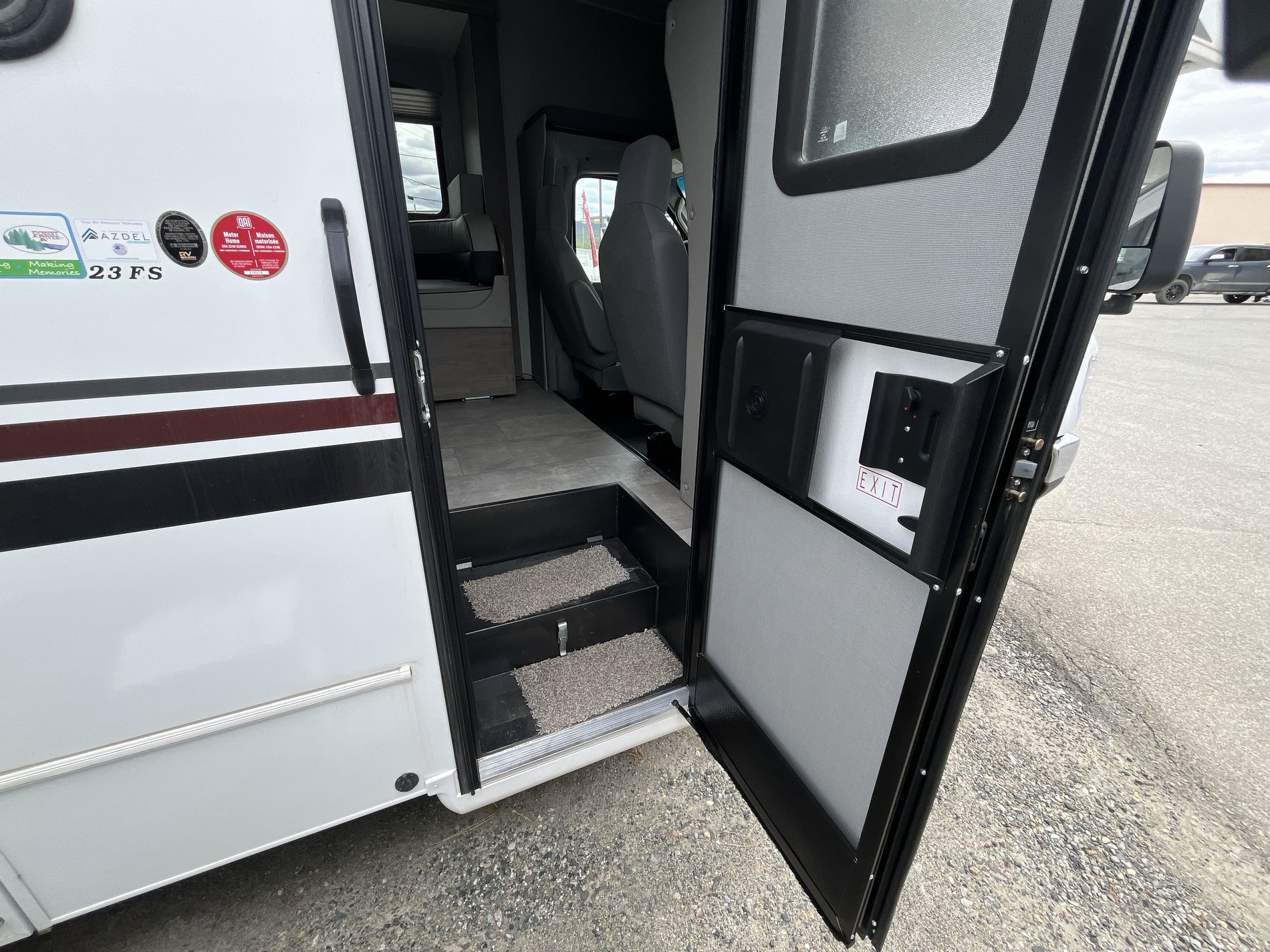 2023 COACHMEN FREELANDER 23FS