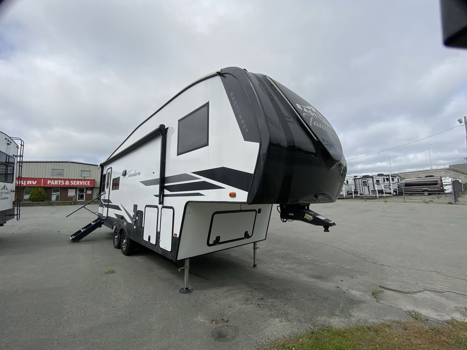 2024 EAST TO WEST RV TANDARA 26RD