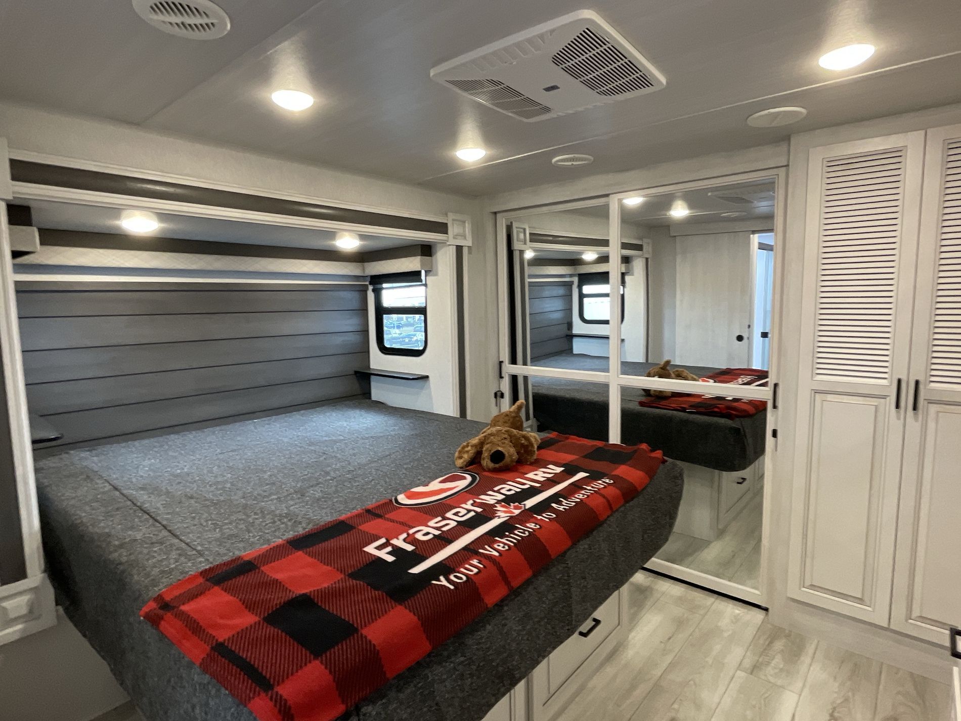 2023 EAST TO WEST RV AHARA 378BH-OK, , hi-res image number 23