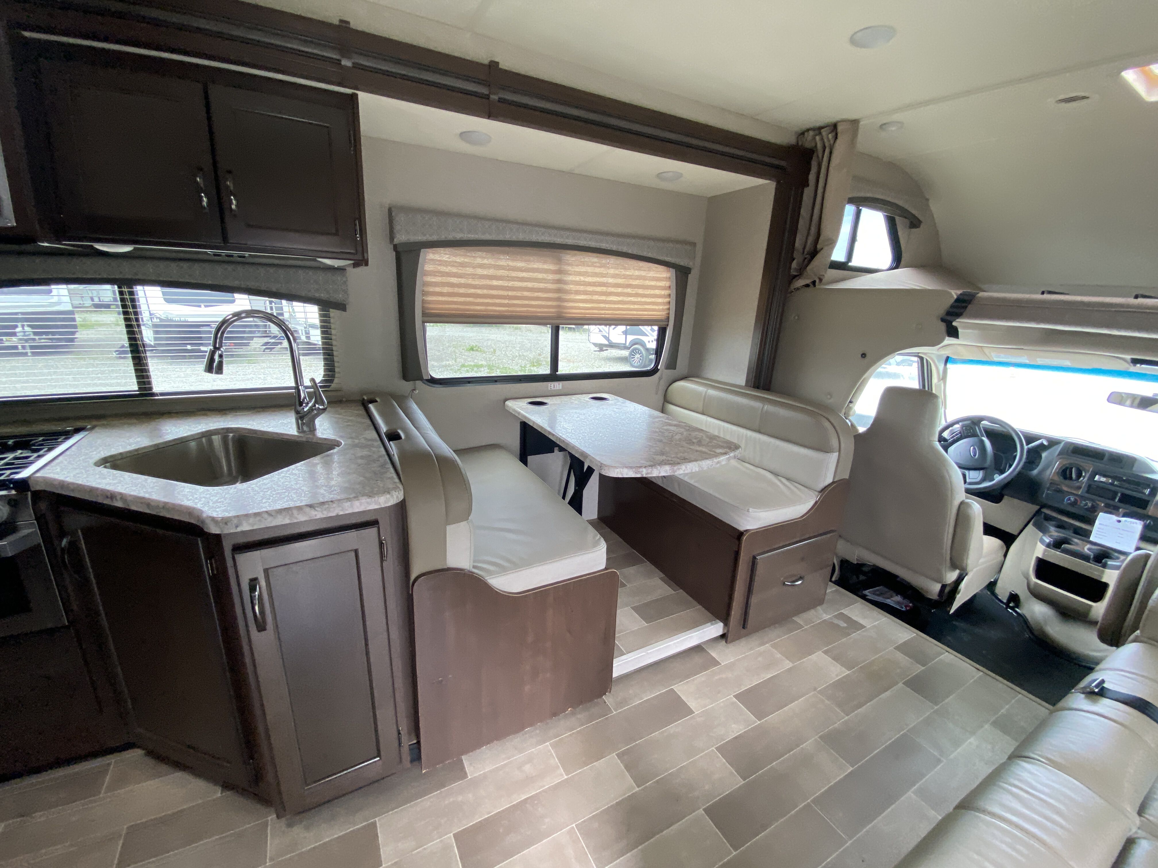 2021 THOR MOTOR COACH CHATEAU 28Z, , hi-res image number 7