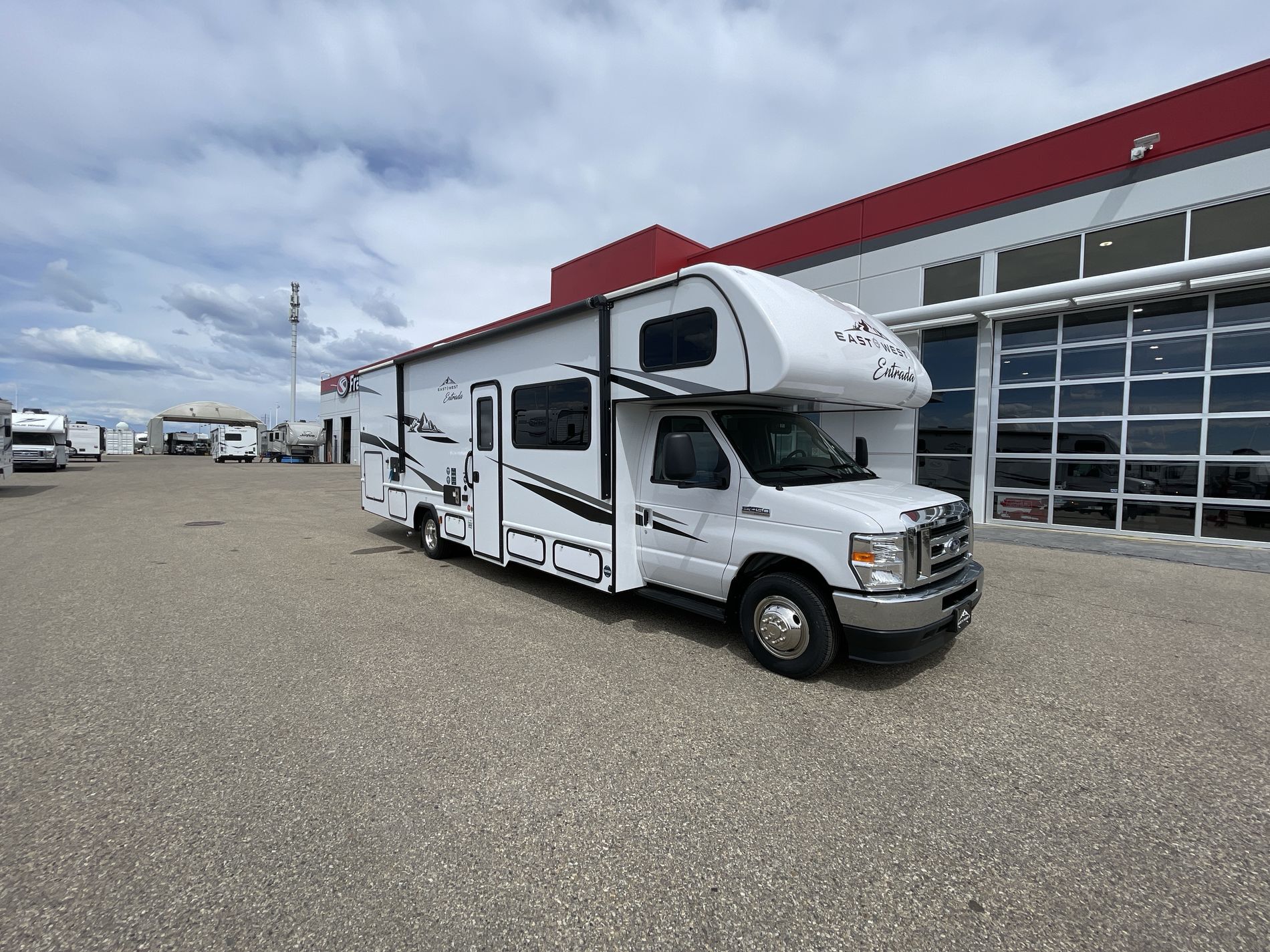 2024 EAST TO WEST RV ENTRADA 3100FB*23