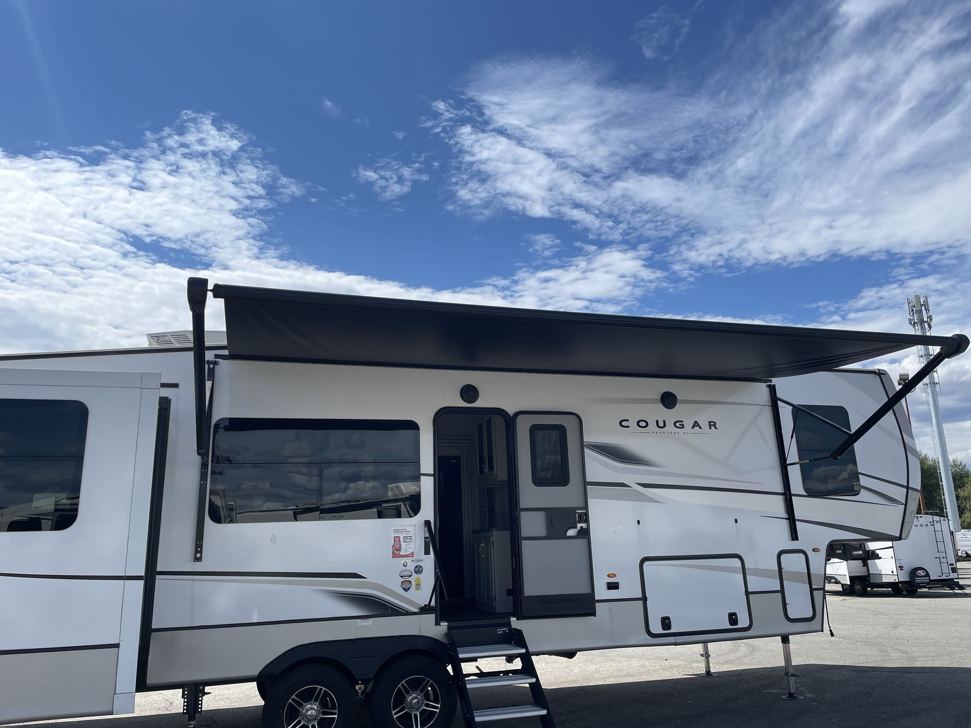 2023 KEYSTONE COUGAR 320RDS