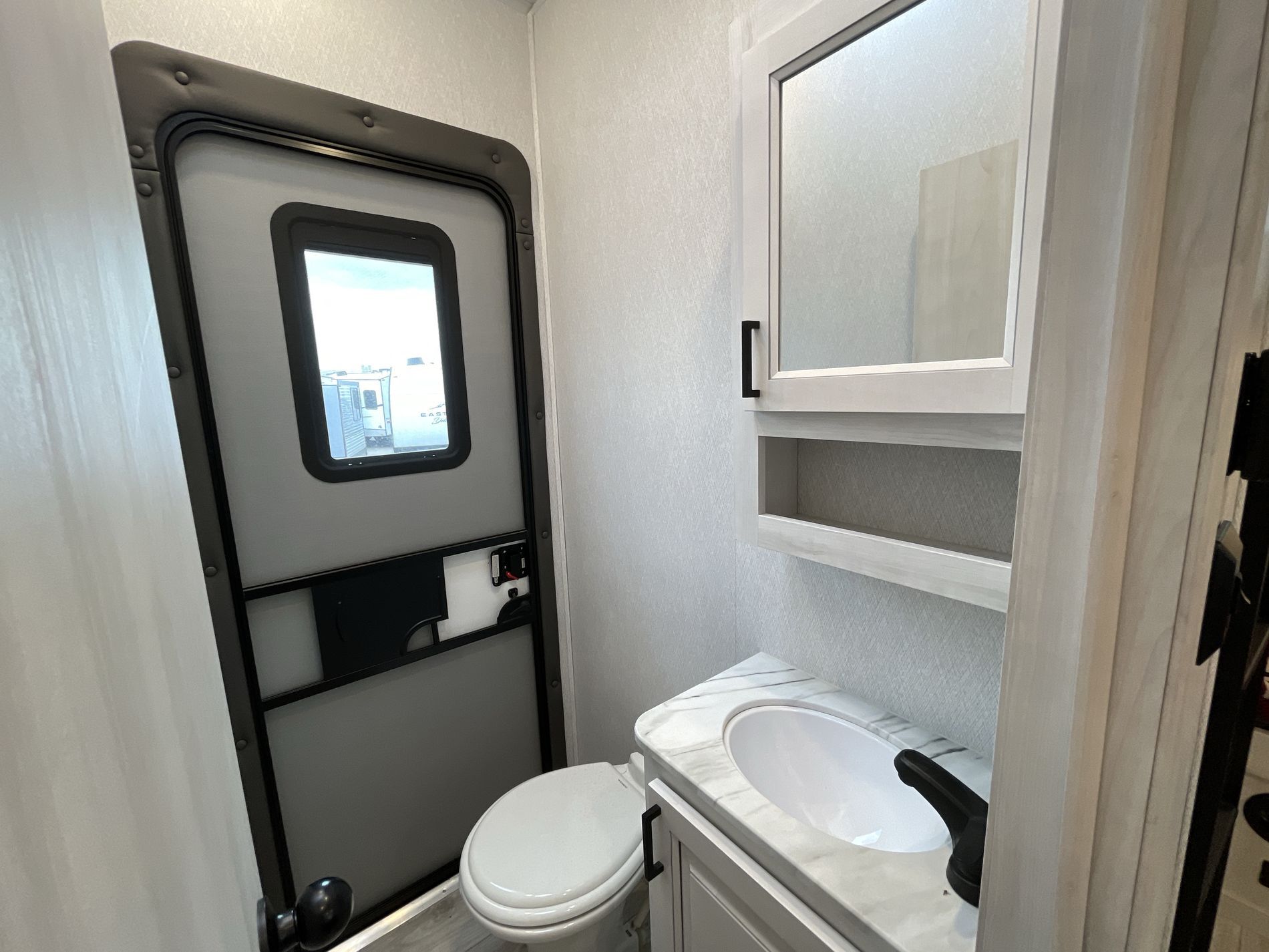 2023 EAST TO WEST RV AHARA 378BH-OK, , hi-res image number 25