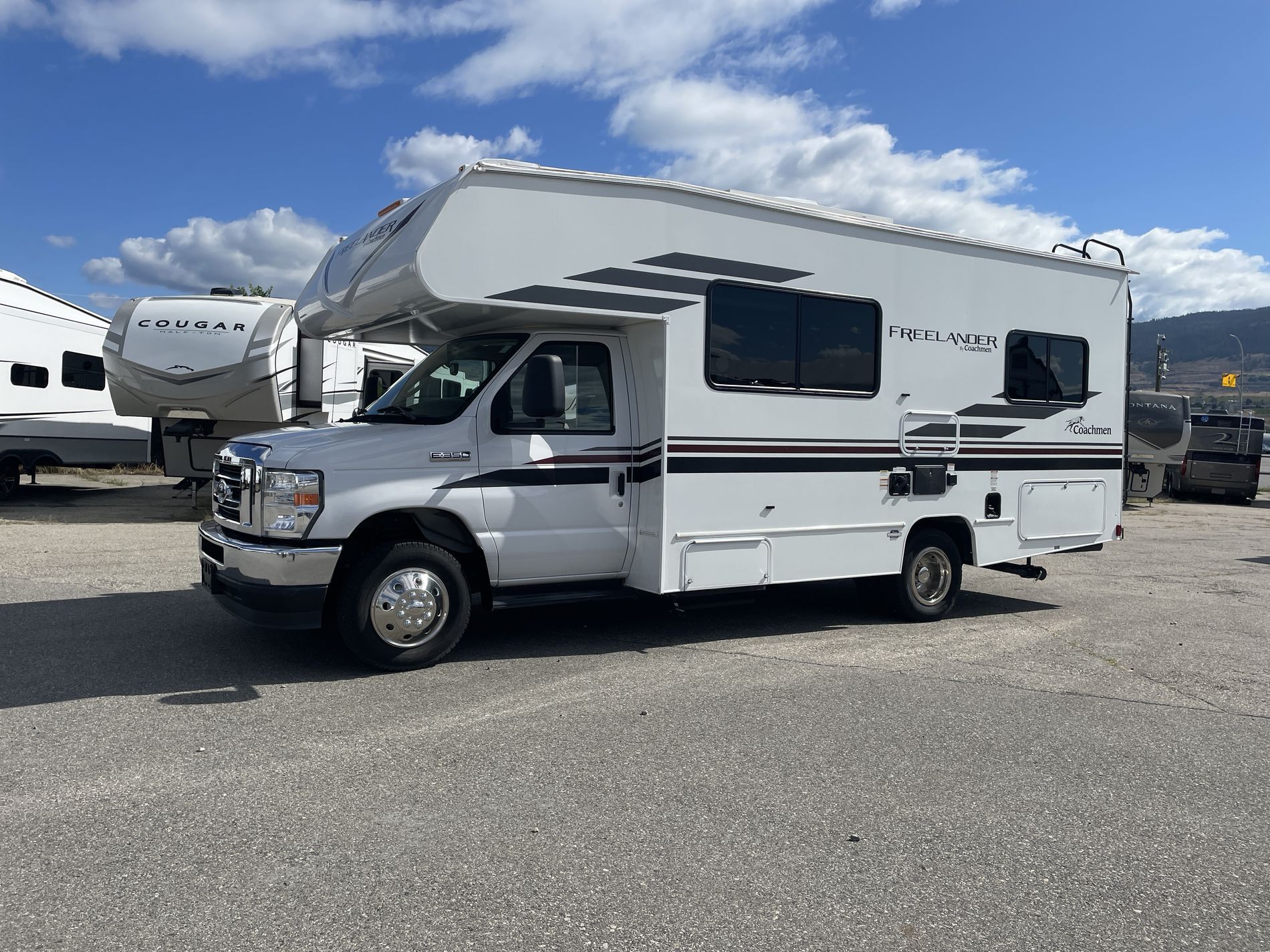 2023 COACHMEN FREELANDER 22XG