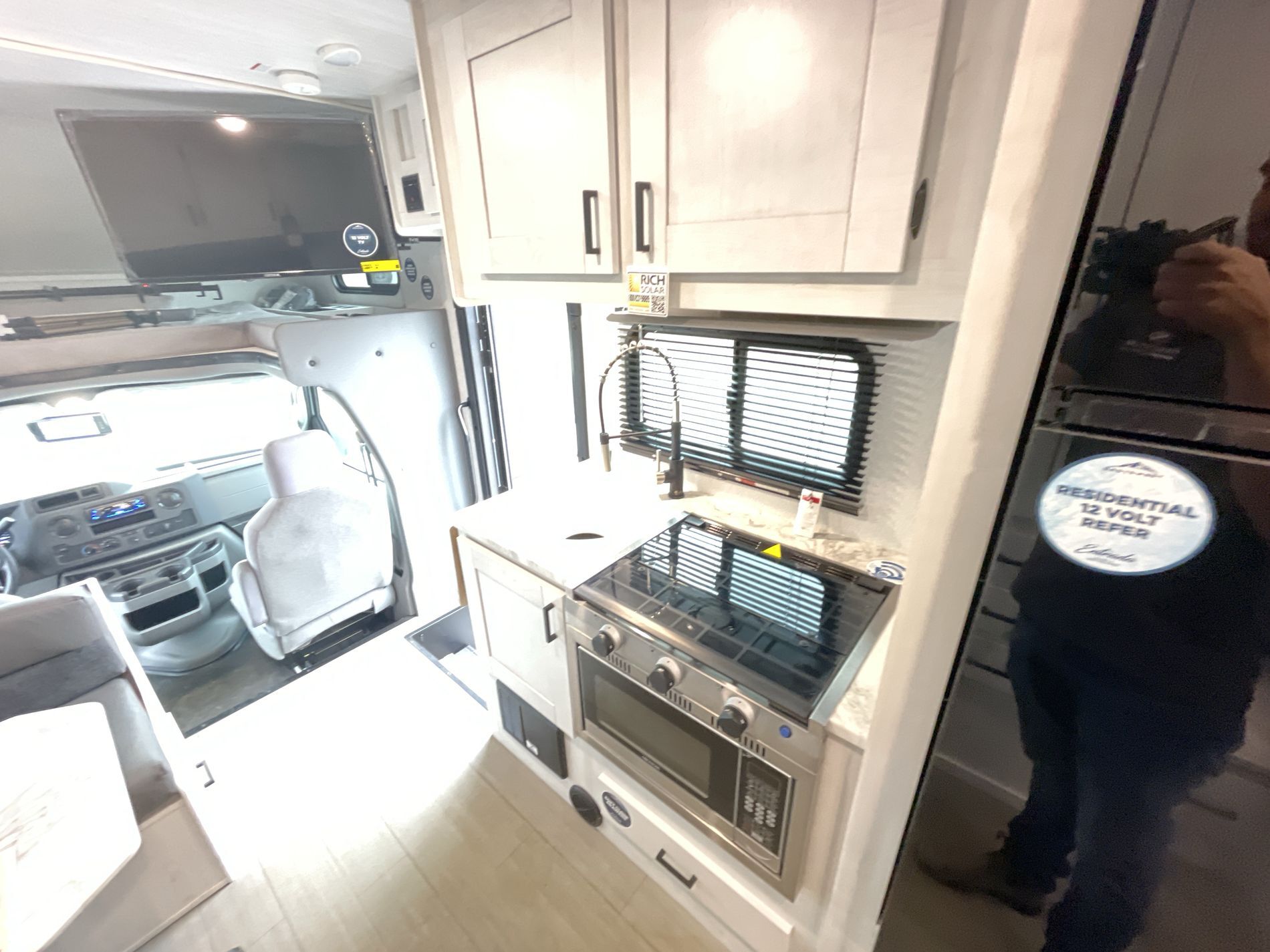 2024 EAST TO WEST RV ENTRADA 2200S*23, , hi-res image number 12