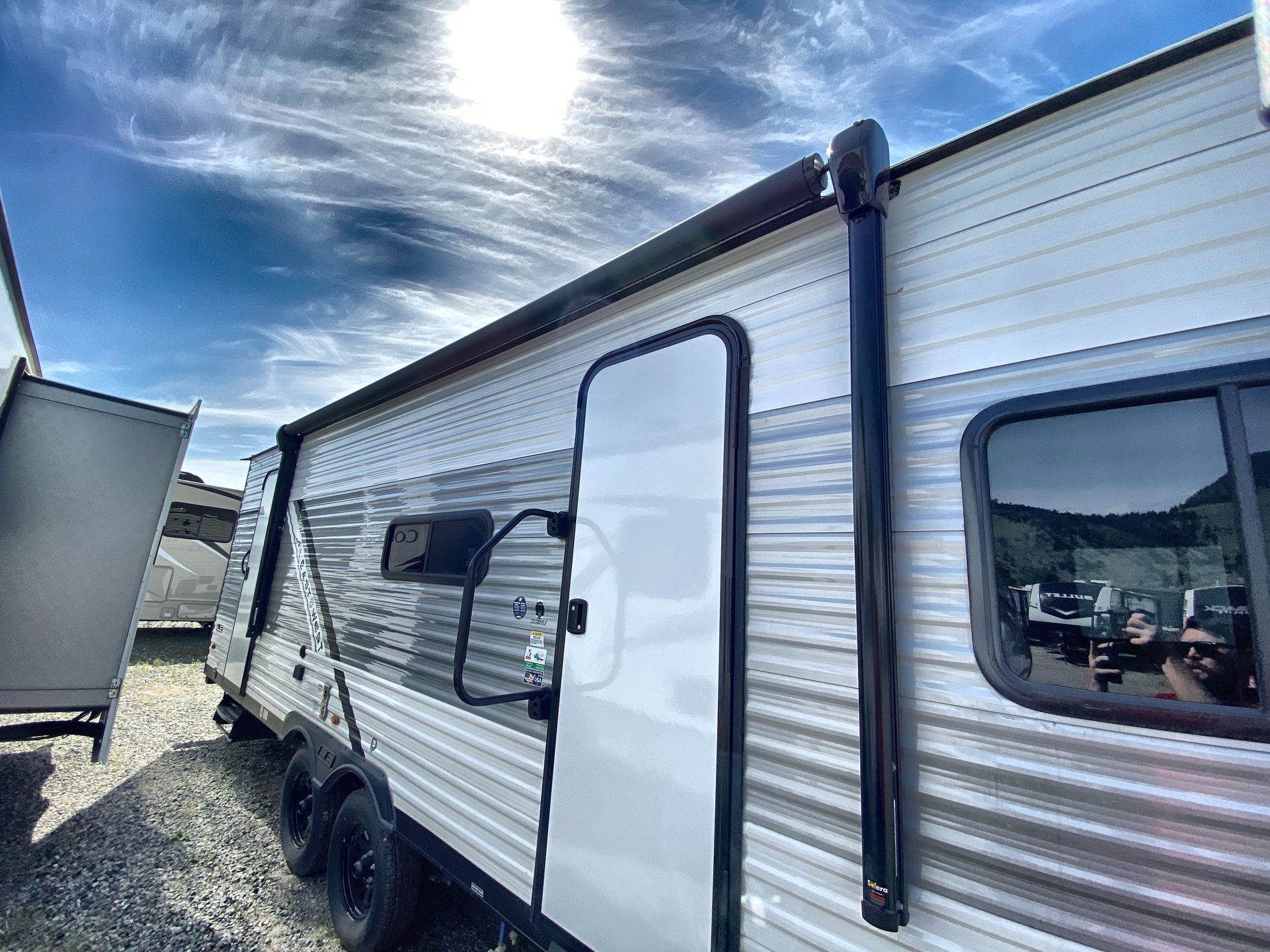 2024 EAST TO WEST RV DELLA TERRA 255BHLE, , hi-res image number 2