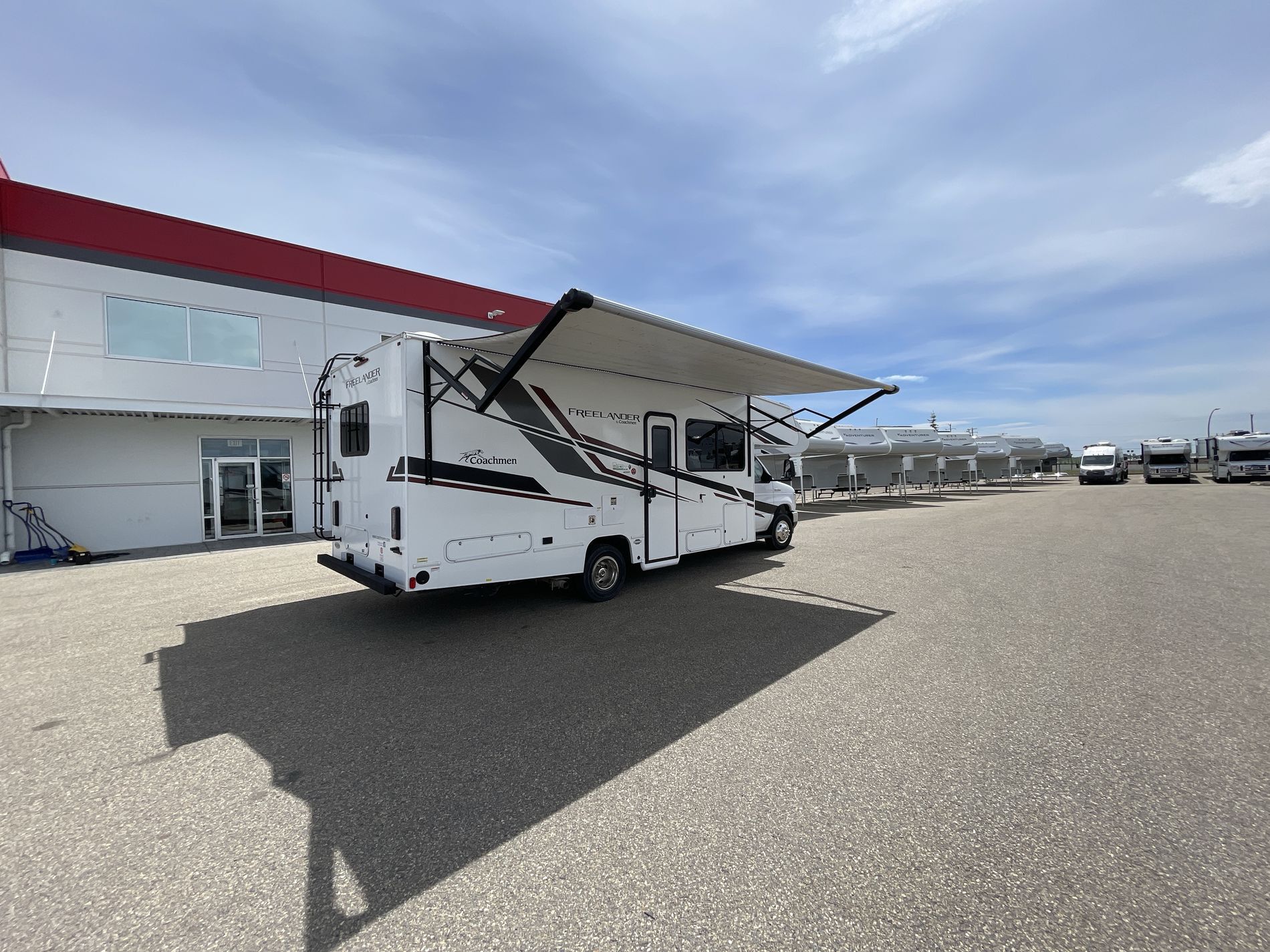 2023 COACHMEN FREELANDER 26DS