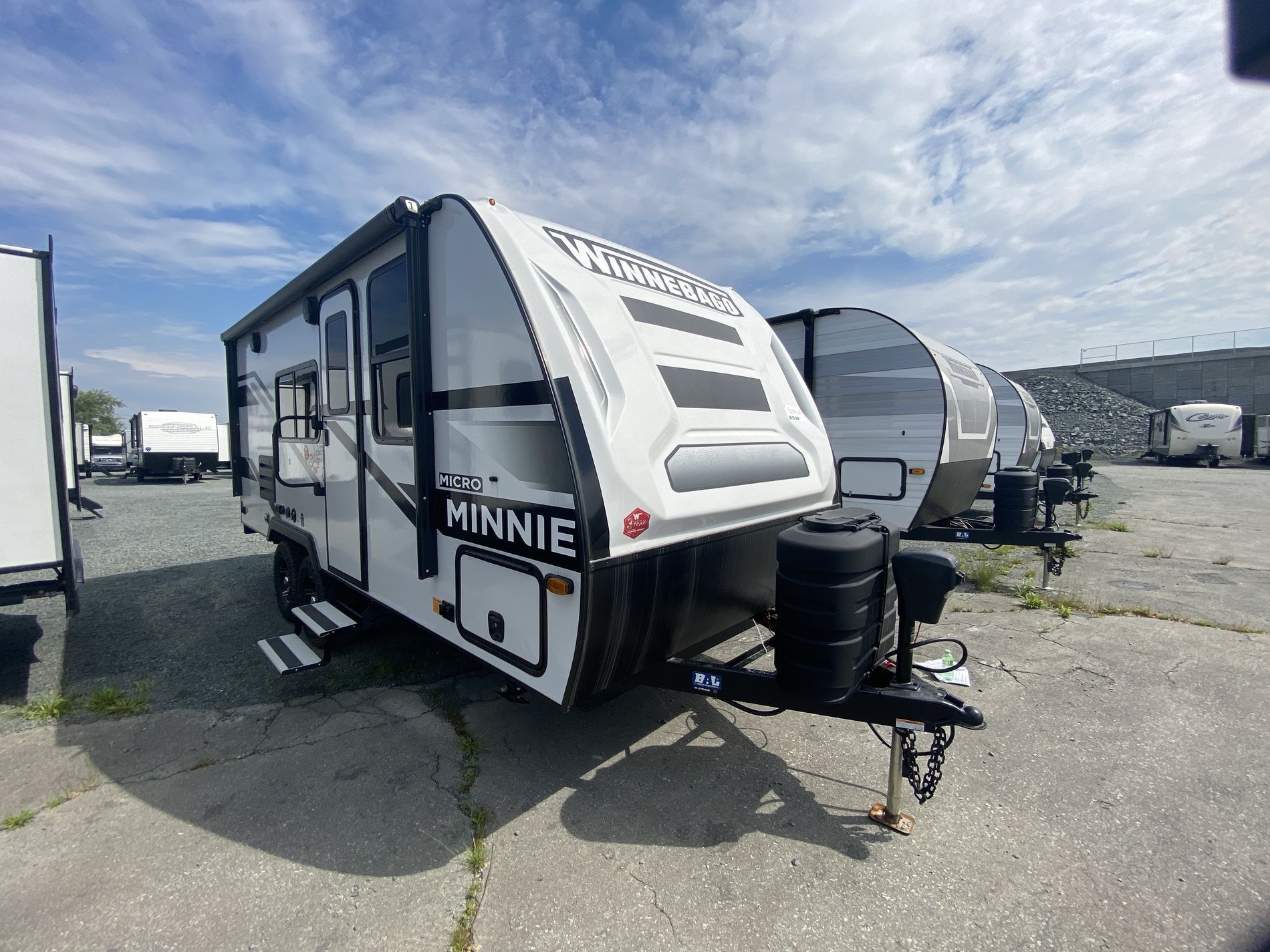 2024 WINNEBAGO MICRO MINNIE 2108FBS