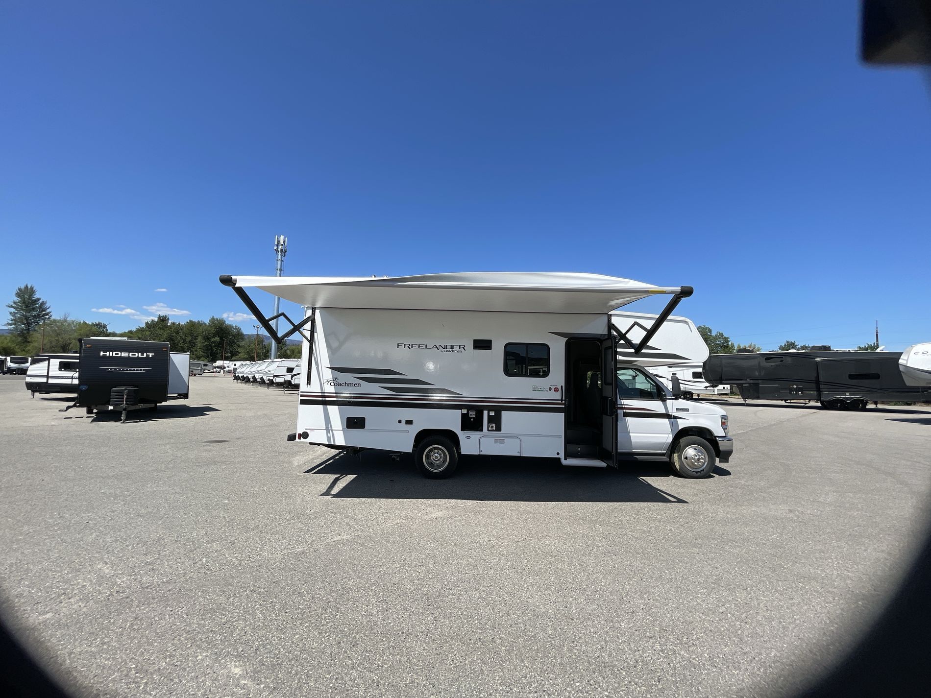 2023 COACHMEN FREELANDER 23FS