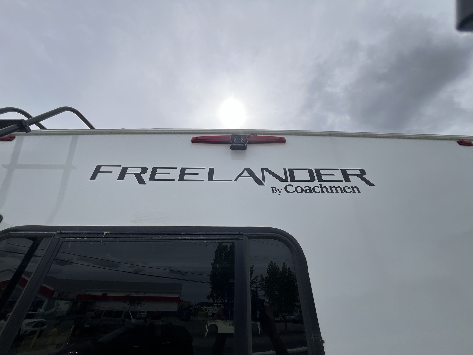 2023 COACHMEN FREELANDER 23FS